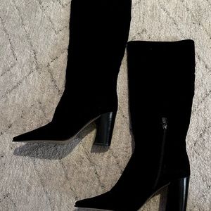 New Vince Camuto boots size 9